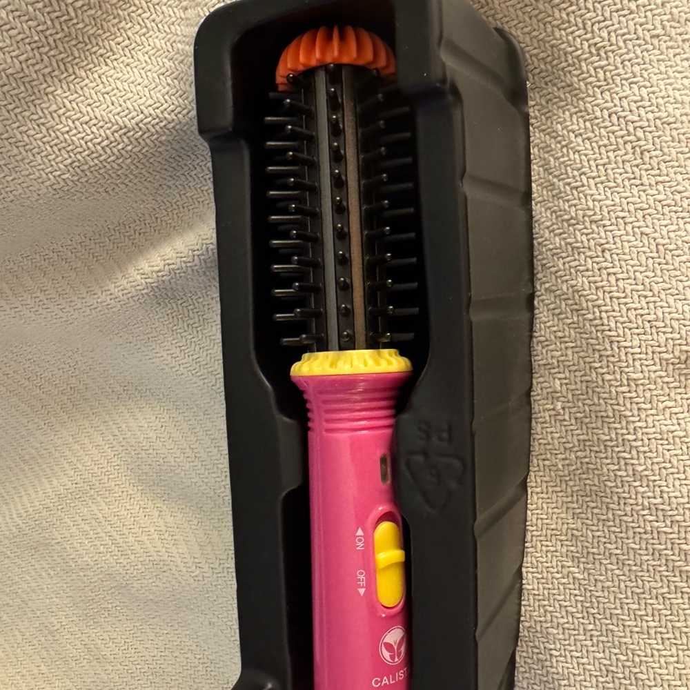 Calista GOGO Pink and Black Hair Styling Tool mini.